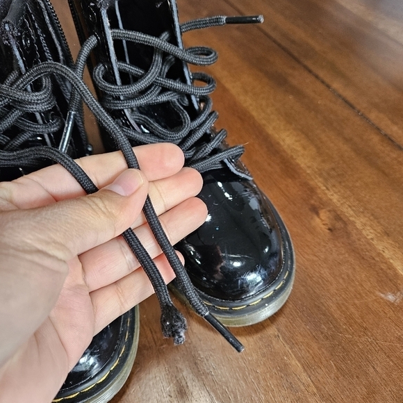 Doctor Marten patent leather 1460 kids boots size 13 - Picture 4 of 9